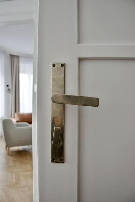 Premium Apartment By Hi - Central 2 Bedroom - Best View Budapešť Exteriér fotografie